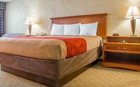 Econo Lodge Inn & Suites Tulsa Ok